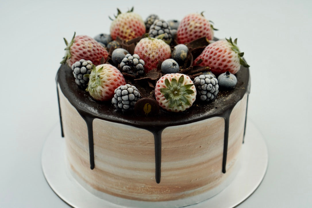Dark Chocolate & Berries Ice Cream Cake