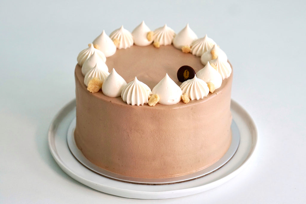 Banana, caramel and chocolate layer cake - FLOURS & FROSTINGS